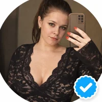 Mari_Marish's Profile Pic