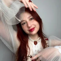 SerafinaPerque's Profile Pic