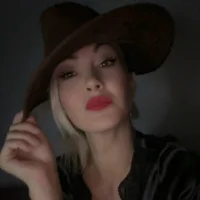 Aura_Goldie Stripchat