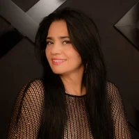 bella27_'s Profile Pic