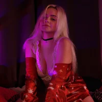 alice_grant's Avatar Pic