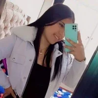 Angela__Miller Φωτ, Προφίλ