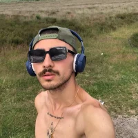 Emrexzzzz's Profile Pic