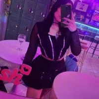 Ravelyn_