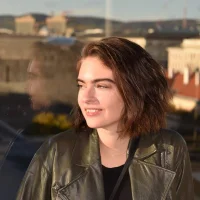 DarleneAle's Profile Pic