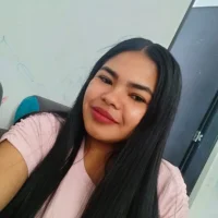 SaraThompson1's Profile Pic