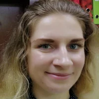 CharlotteMilos's Profile Pic