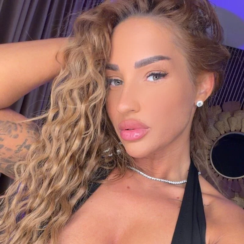 LovingBlondie profile photo