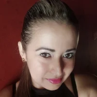 iris_83's Profile Pic
