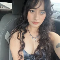 ialezza's Profile Pic