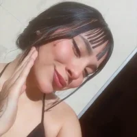 Ruby_Bennet Φωτ, Προφίλ