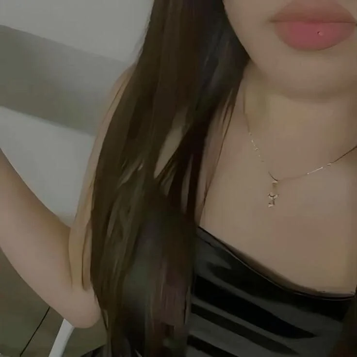 Rosa_diamond profile photo