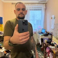 Hameleon025's Profile Pic