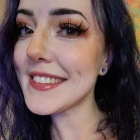 thedaisymoon's Profile Pic