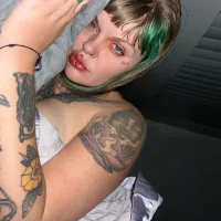 Профилна снимка на sweetlilwitch