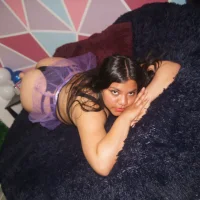 bigtitslove18's Profile Pic
