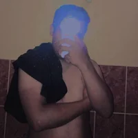Hornykevin34