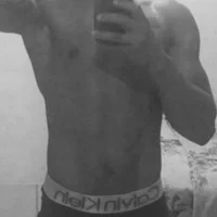 Pomibr3333 的个人资料图片