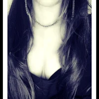 MonikaModest's Profile Pic