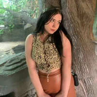 _Lin__a__ profiképe