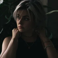 Lana__May's Avatar Pic