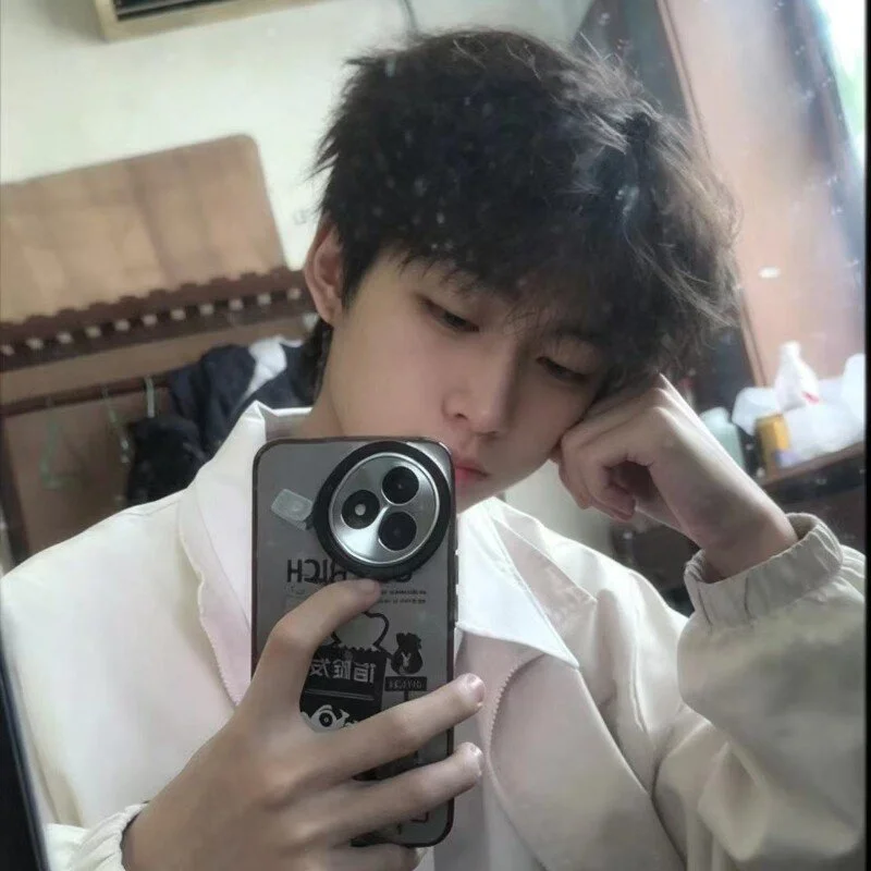 KG-6688 Stripchat profile image