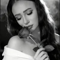 غرفة دردشة EllaDavine دون اتصال