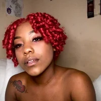 Milkyy_Rose's Profile Pic