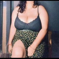 kiissingcurvy06