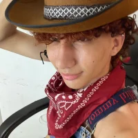 kyler_blossom's Avatar Photo