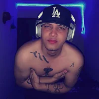 Slika avatara modela Alez09-