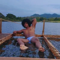 yeiloff's Profile Pic