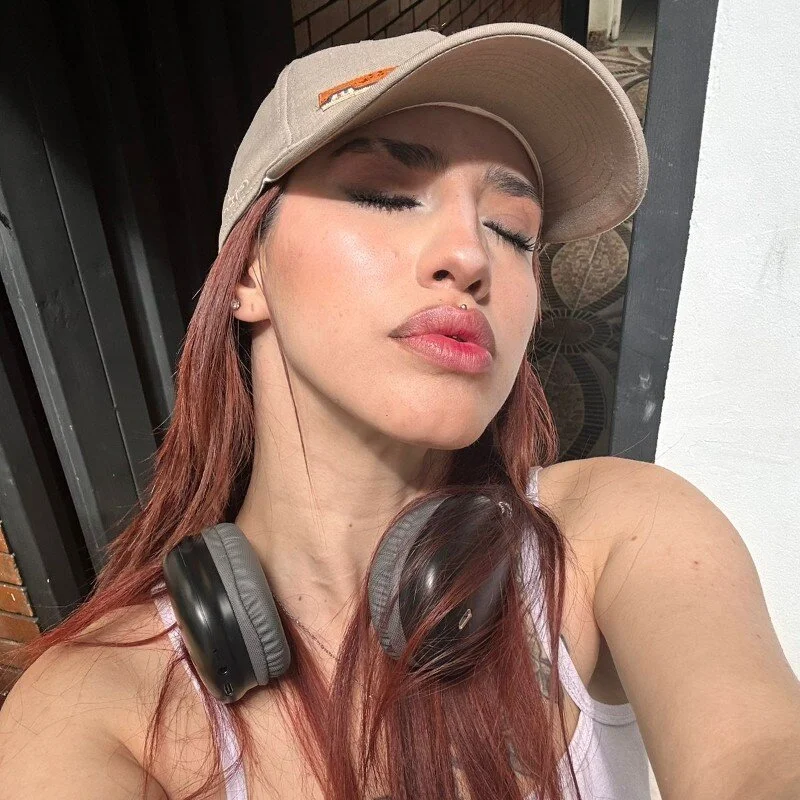 elodie_rouge profile photo