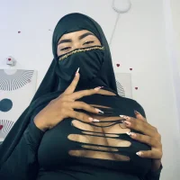 ZainabLux's Avatar Pic