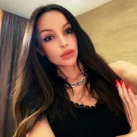 Milly_Andrea Φωτ, Προφίλ