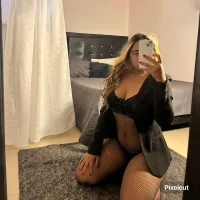 sofia_montclair Adlı Modelin Avatarı