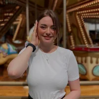 ShirleyRets's Profile Pic