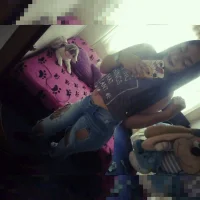 Perla_Swan Φωτ, Προφίλ