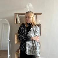 SheenaEsten's Profile Pic
