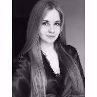 AlinaOLe Φωτ, Προφίλ