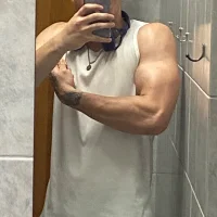 majolomajolo's Avatar Pic