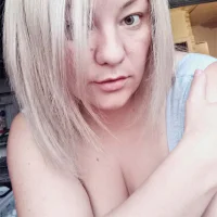 Rickie_Liza Φωτ, Προφίλ