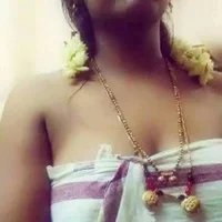 rojatamil_s profilbillede