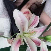 Julie047's Profile Pic