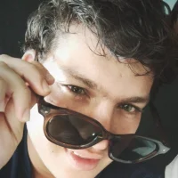 Qui_Es2's Profile Pic