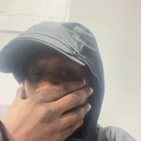 biig-black-cock75's Offline Chat Room