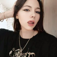 QuennaDewell's Profile Pic