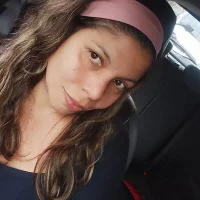 Carliina_Soussa's Avatar Pic