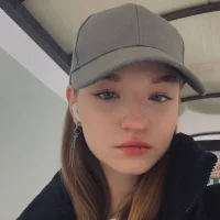 DreamyGleam এর প্রোফাইল ছবি