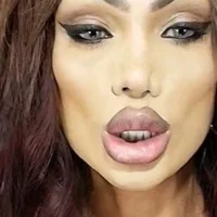 sexy_melany_xxx Adlı Modelin Avatarı